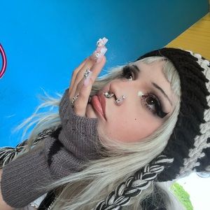 Meet your Posher, Carnage